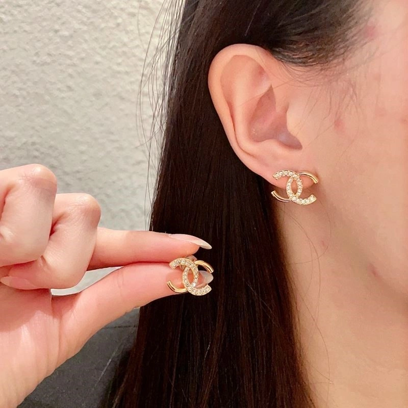 Stretchable Chanel Earrings 222405