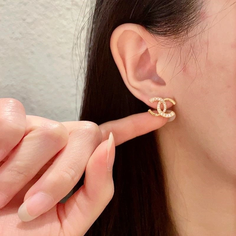 Stretchable Chanel Earrings 222405