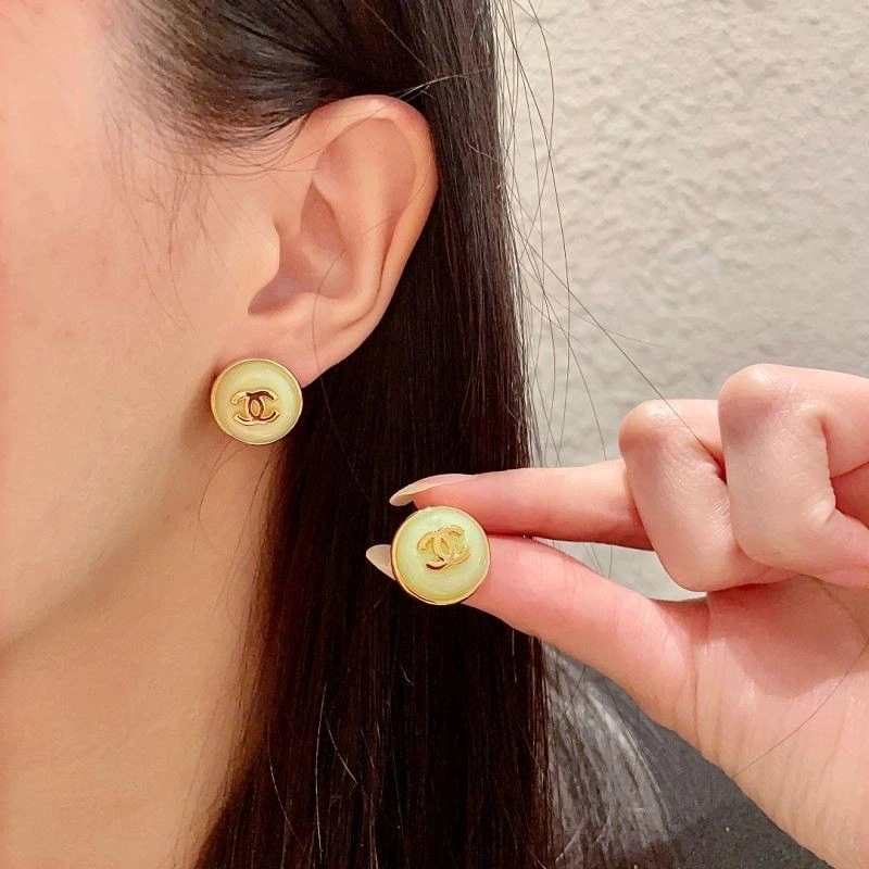 Sleek Chanel Earrings 222388
