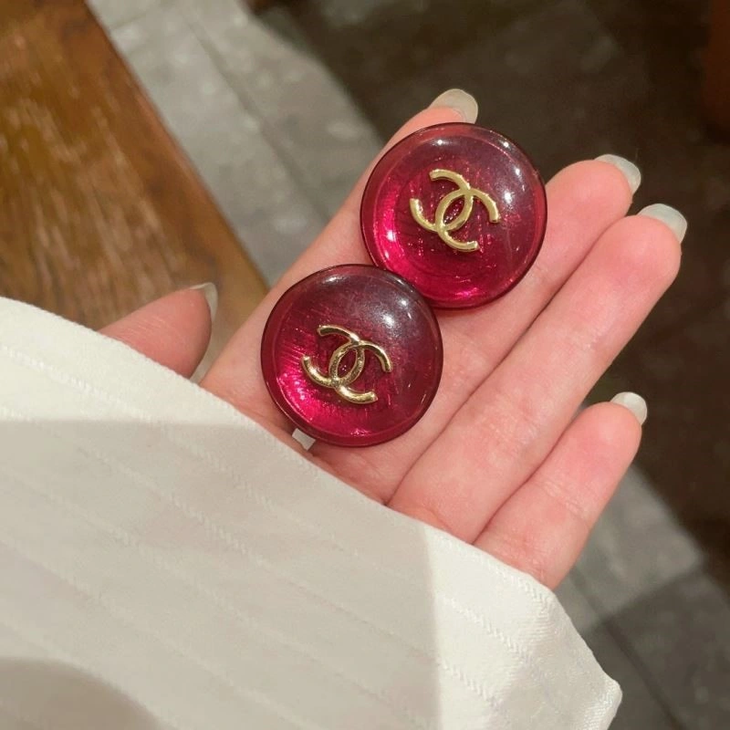 Sleek Chanel Earrings 222380
