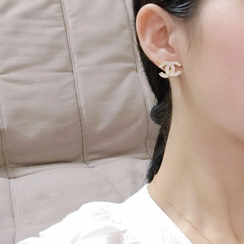 Chanel Earrings WellDesigned 222374