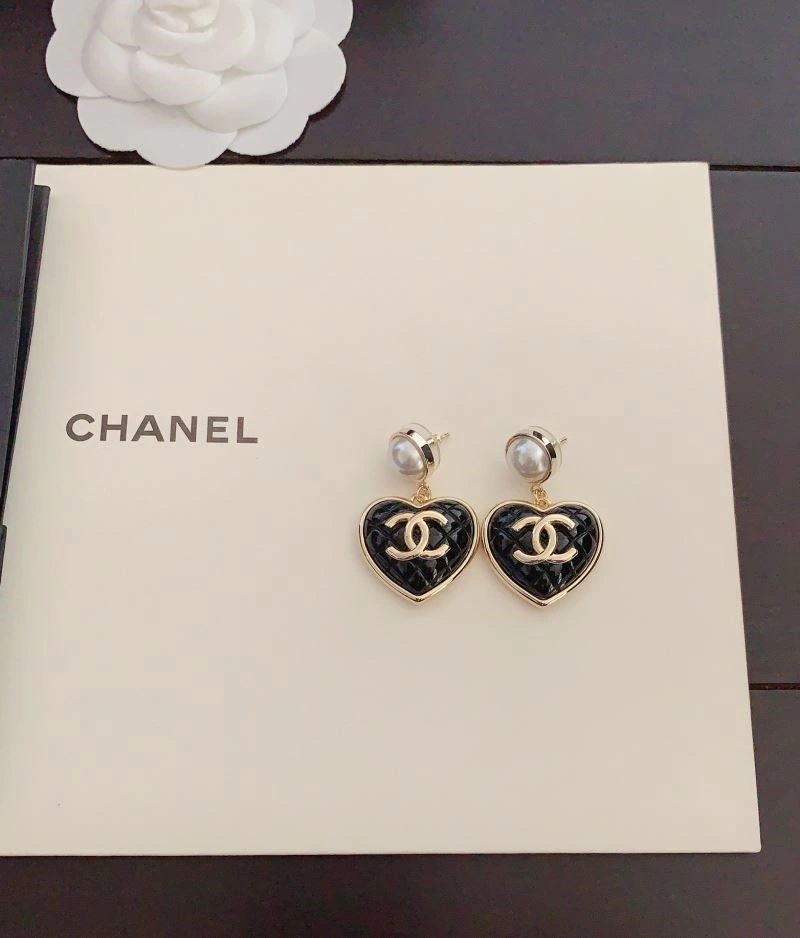 Unique Chanel Earrings 222390