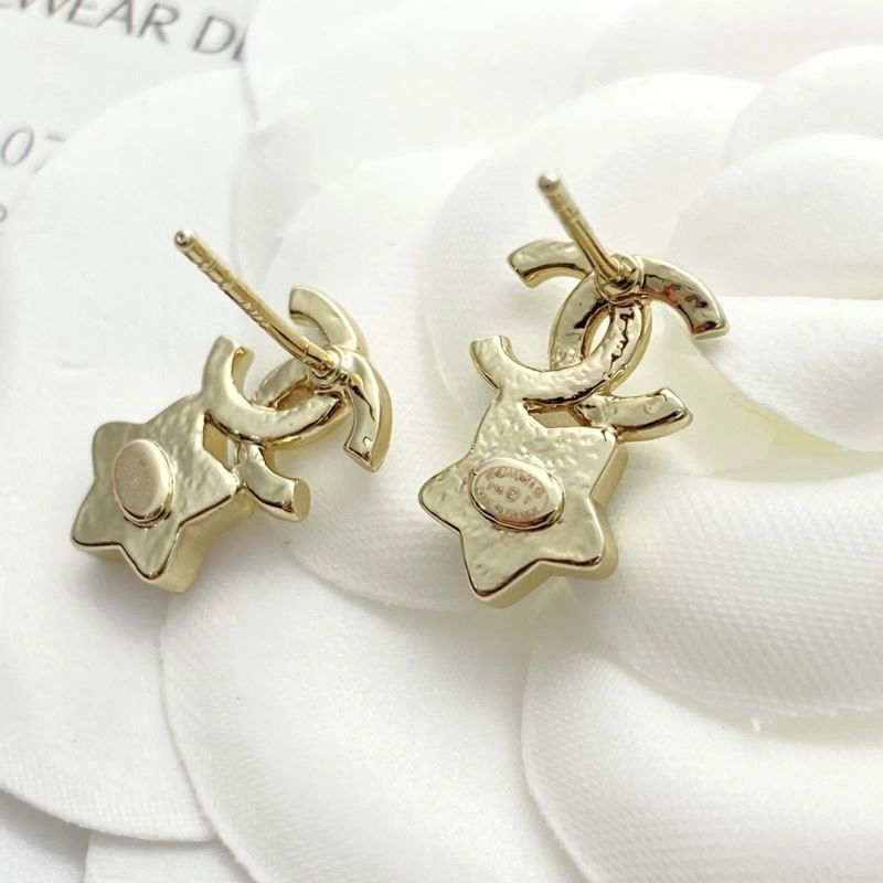 Trendsetting Chanel Earrings 222387