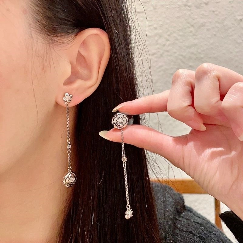 Chanel Earrings Sophisticated 222364