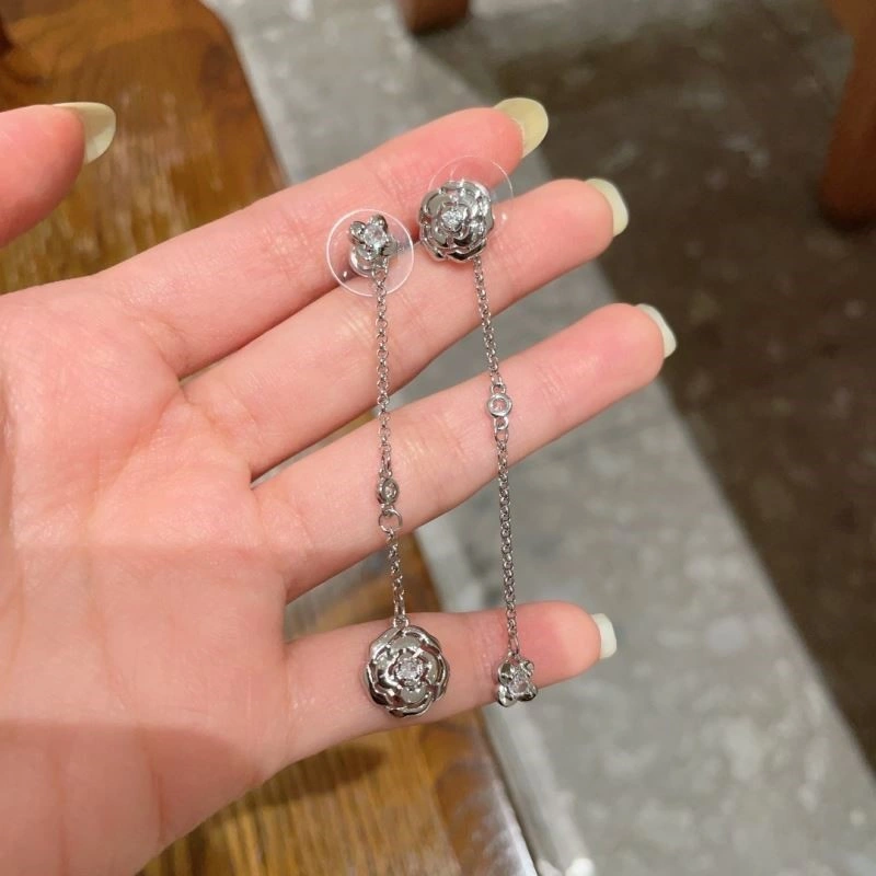 Chanel Earrings Sophisticated 222364