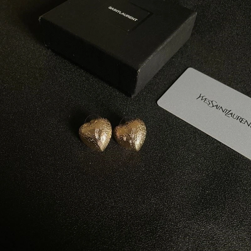 Popular Chanel Earrings 222432