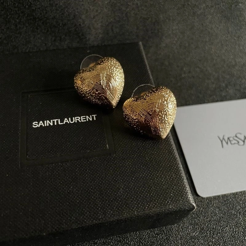 Popular Chanel Earrings 222432
