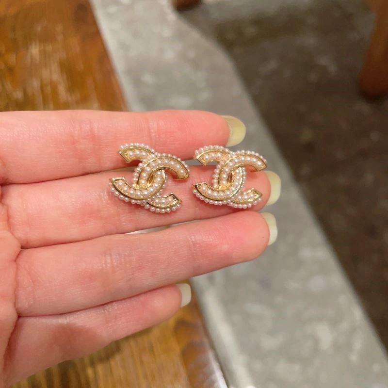 Practical Chanel Earrings 222357