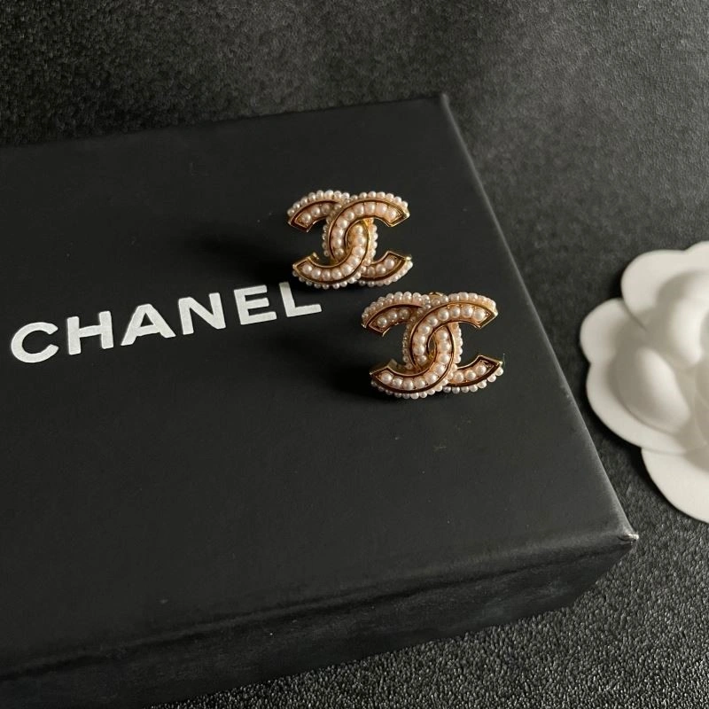 Practical Chanel Earrings 222357