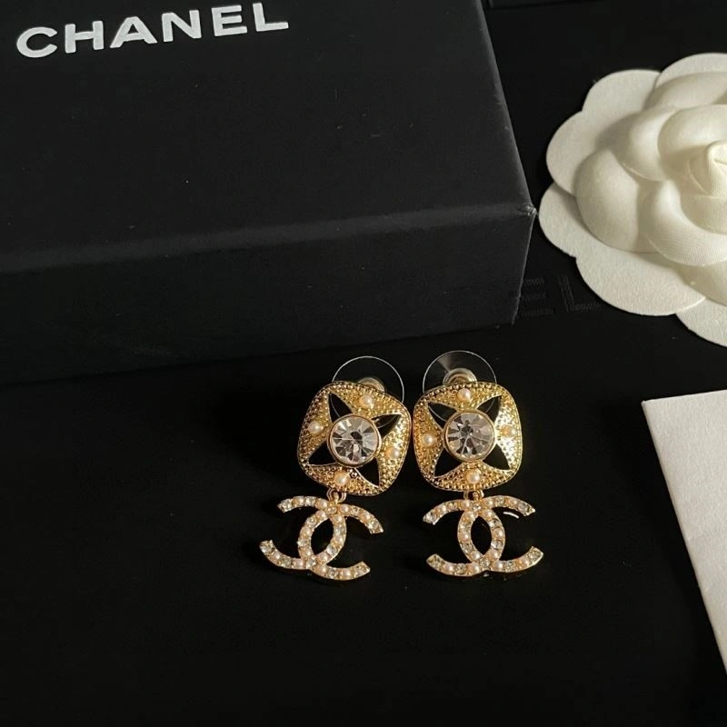 TechFriendly Chanel Earrings 222350