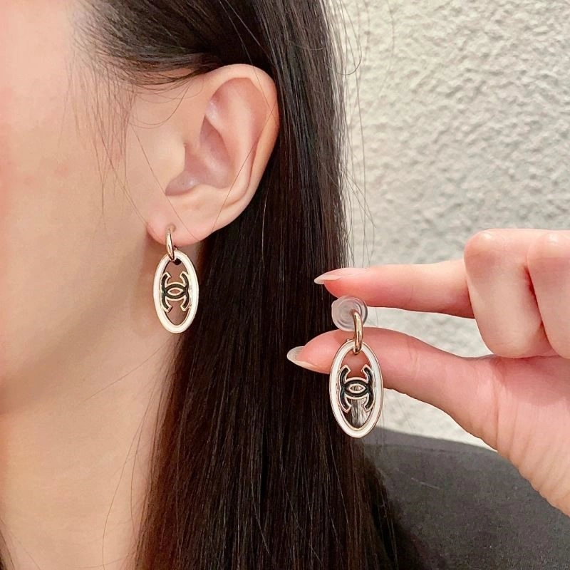 Chanel Earrings MoistureWicking 222336