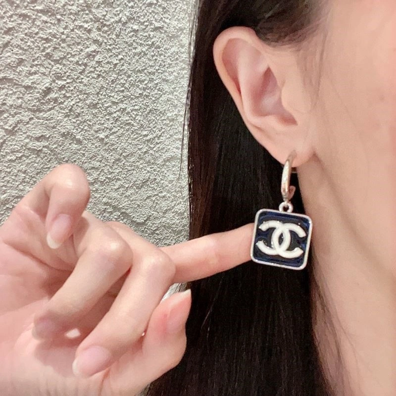 Tailored Chanel Earrings 222344