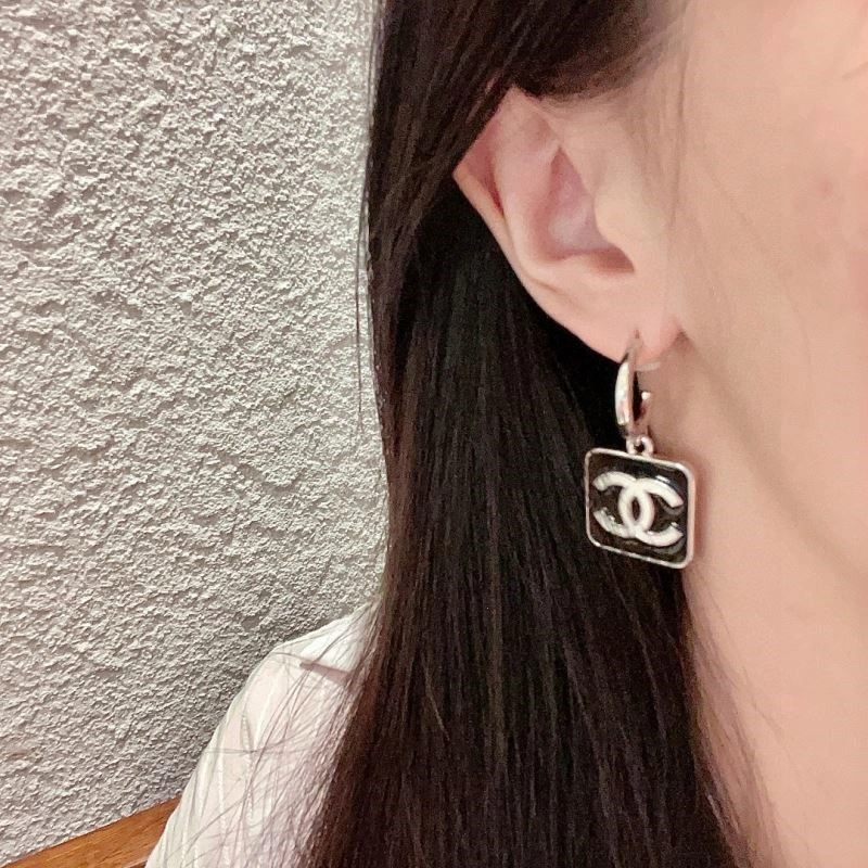 Tailored Chanel Earrings 222344