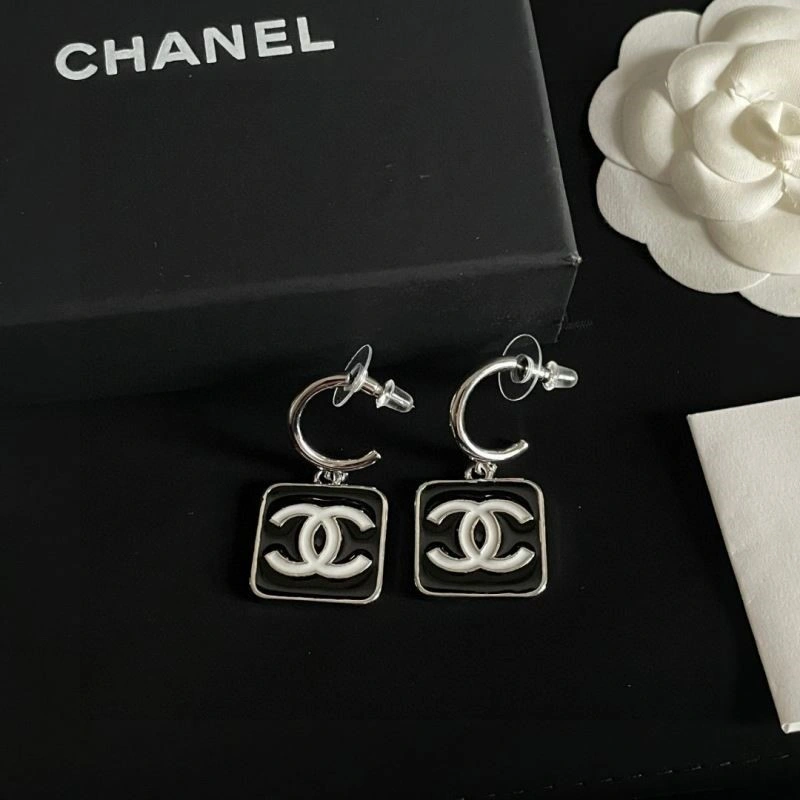 Tailored Chanel Earrings 222344