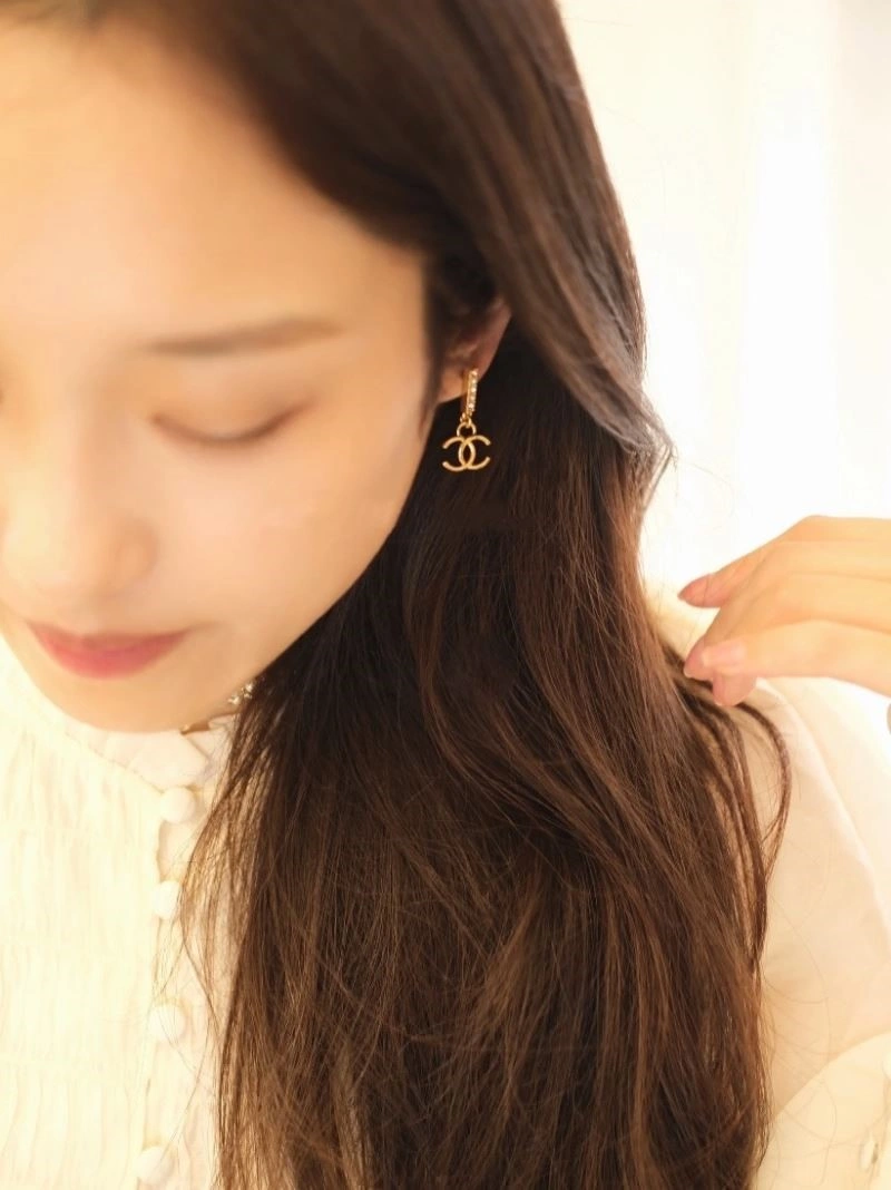Chanel Earrings Stylish 222322