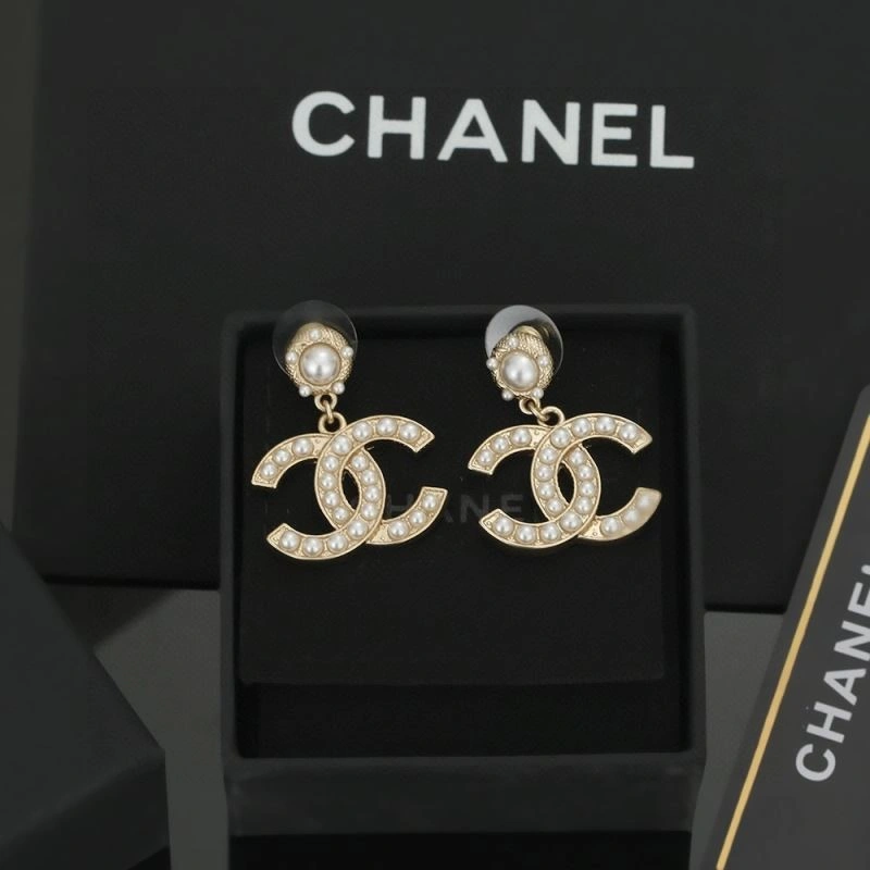 Chanel Earrings Reliable 221745