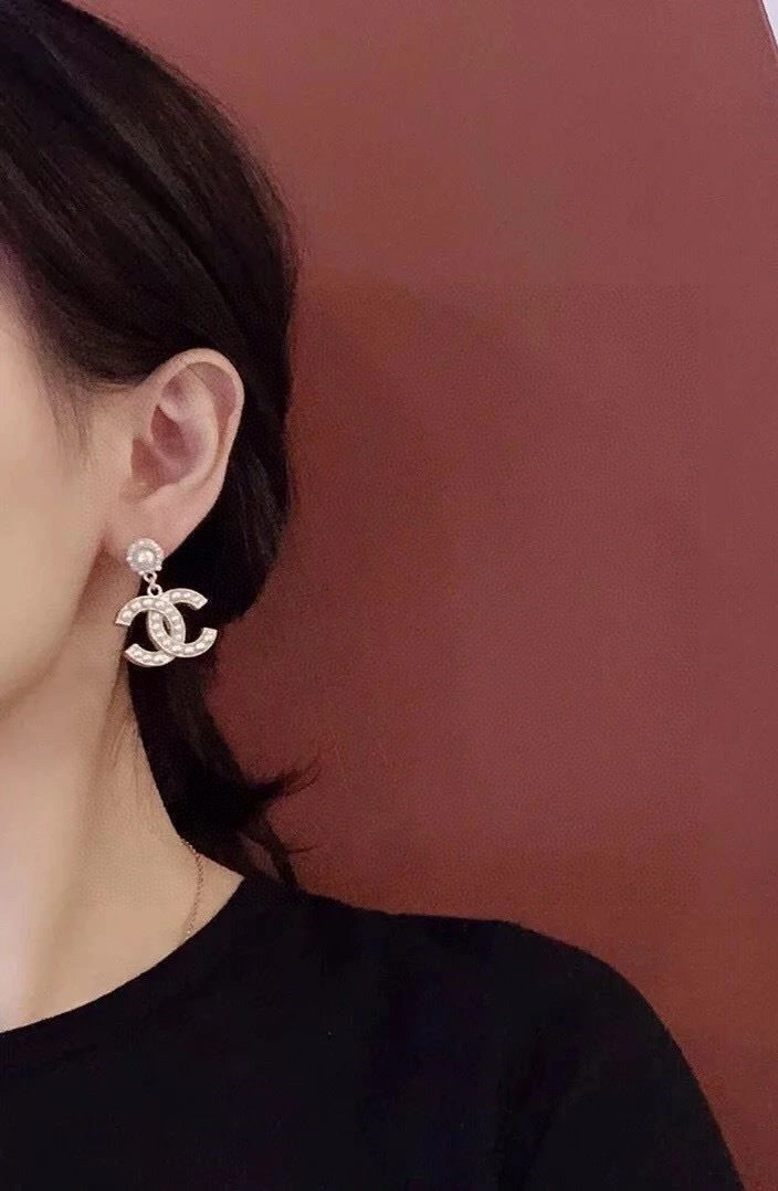 Chanel Earrings Reliable 221745