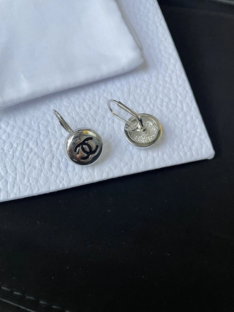 Chanel Earrings Practical 221733