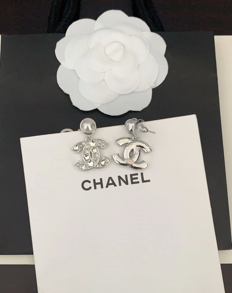 Chanel Earrings ModernLook 221741