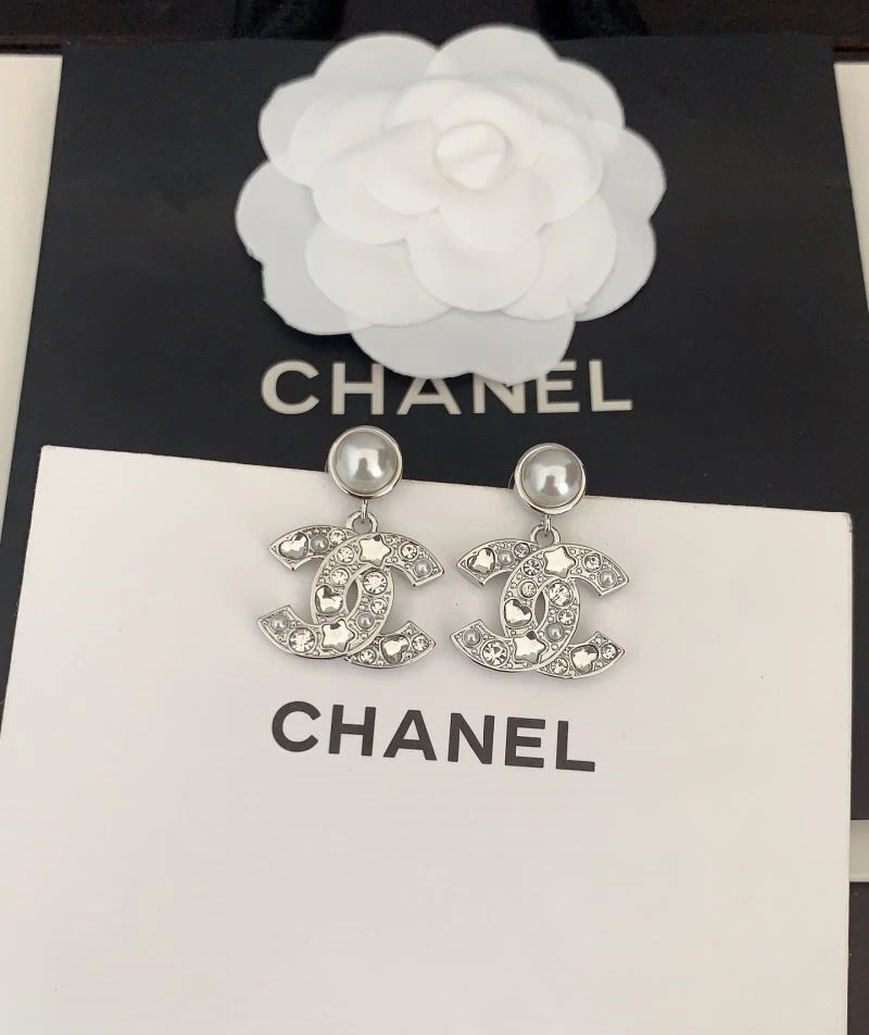 Chanel Earrings ModernLook 221741