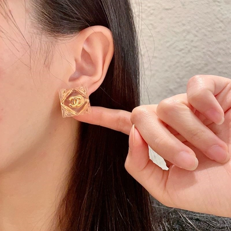 Affordable Chanel Earrings 221743