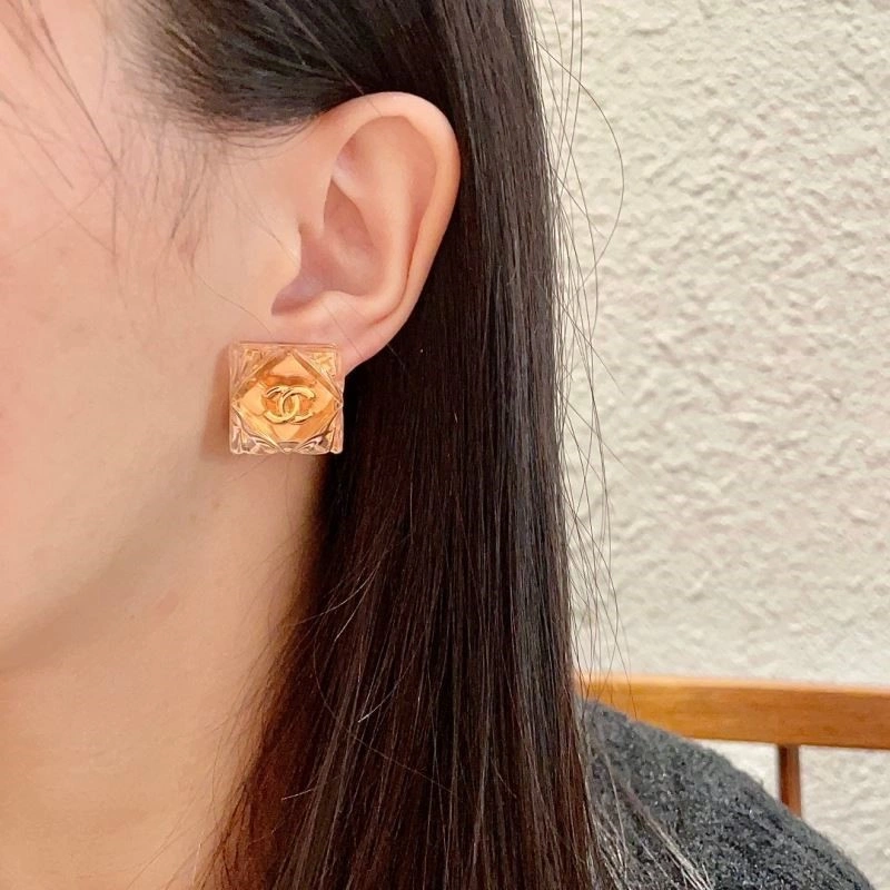 Affordable Chanel Earrings 221743