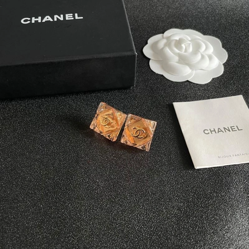 Affordable Chanel Earrings 221743