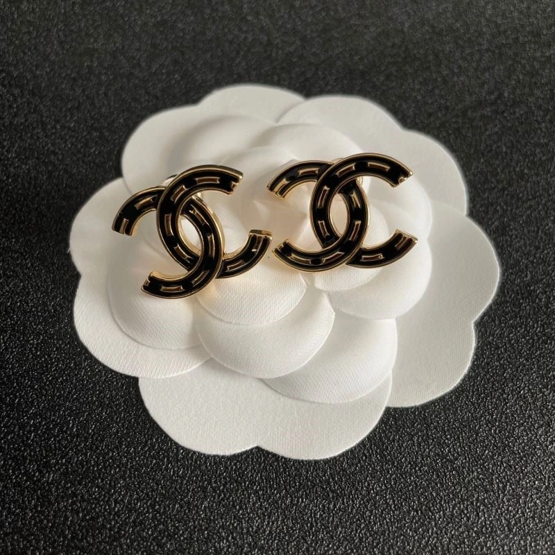 Lightweight Chanel Earrings 221852