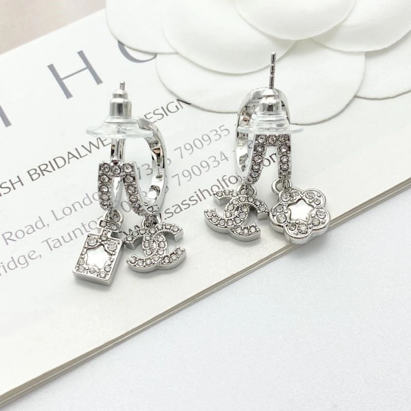 Chanel Earrings WellDesigned 221734