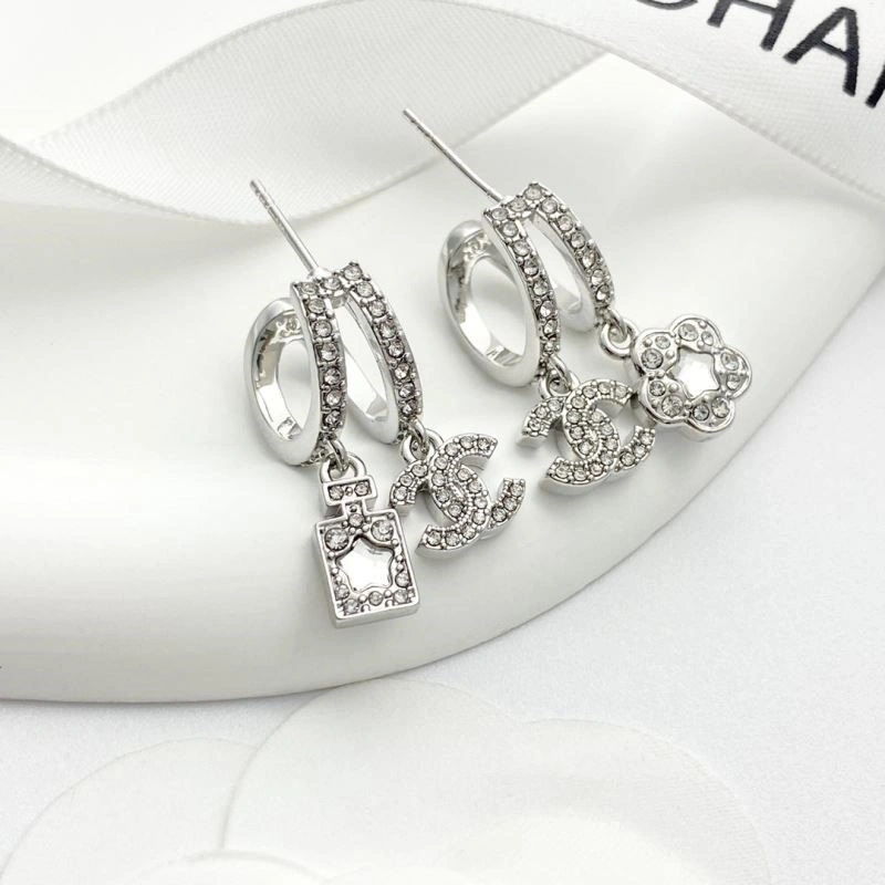 Chanel Earrings WellDesigned 221734
