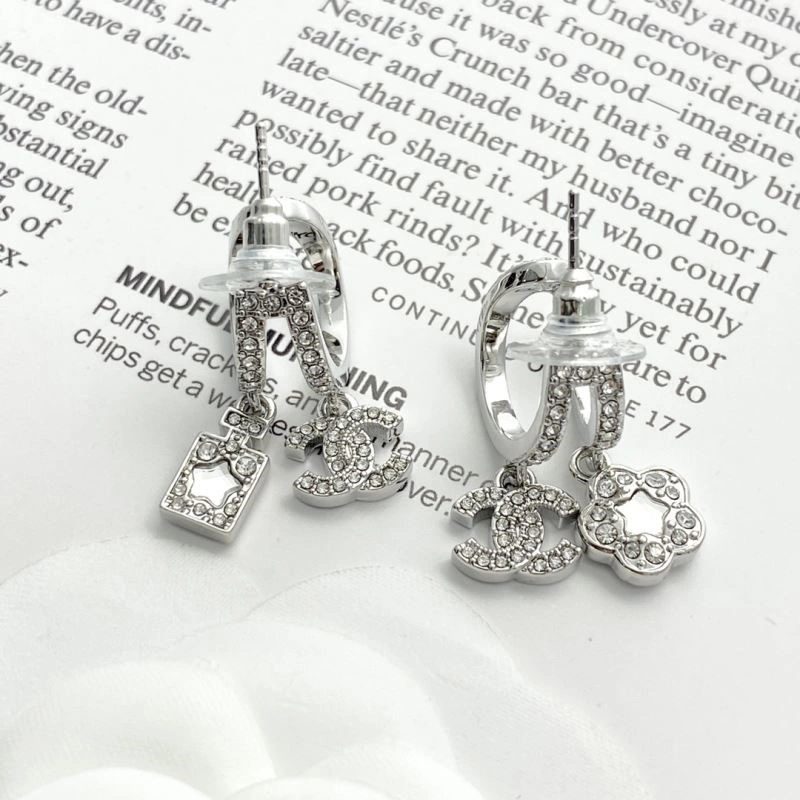 Chanel Earrings WellDesigned 221734
