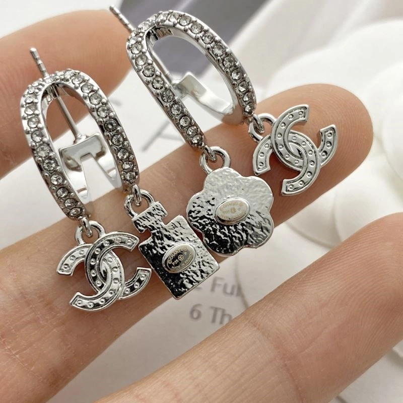 Chanel Earrings WellDesigned 221734