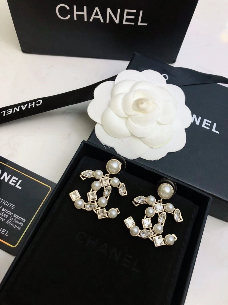 Sustainable Chanel Earrings 221707