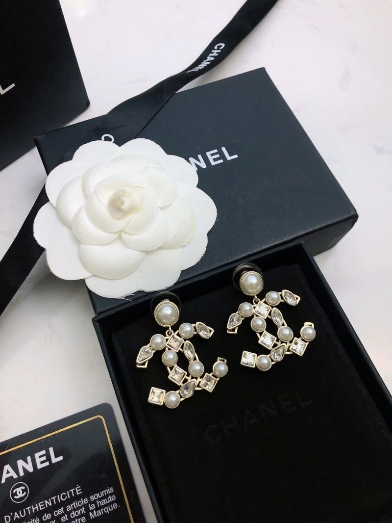 Sustainable Chanel Earrings 221707