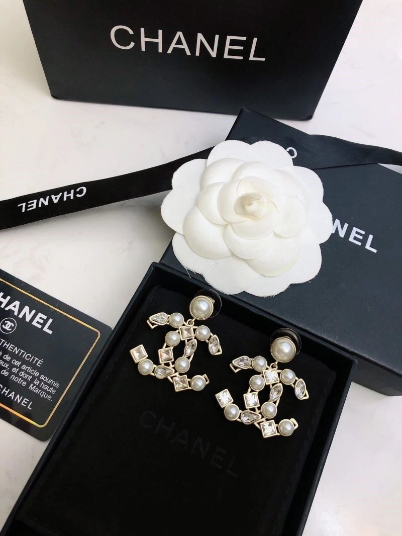 Sustainable Chanel Earrings 221707