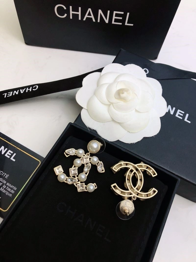Sustainable Chanel Earrings 221707