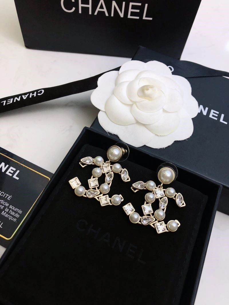 Sustainable Chanel Earrings 221707