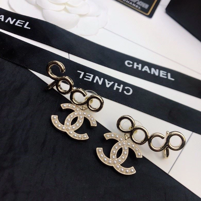 Chanel Earrings Affordable 221702