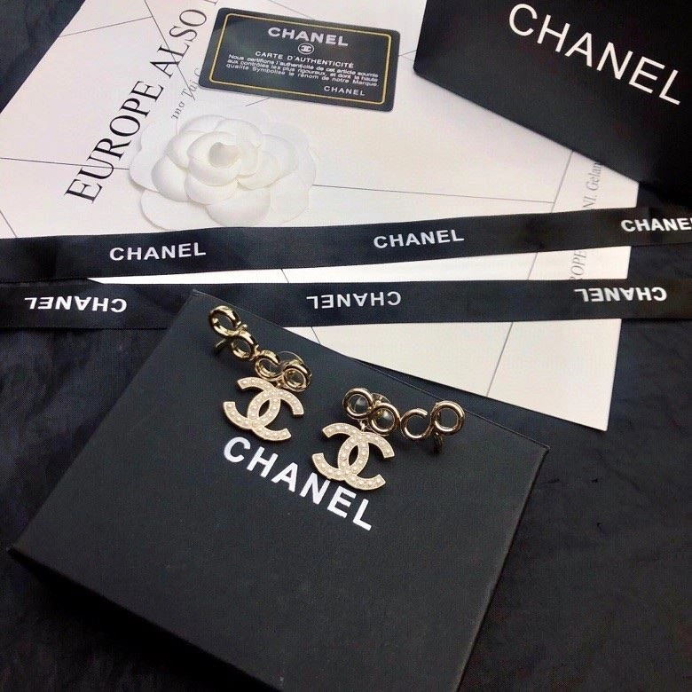 Chanel Earrings Affordable 221702