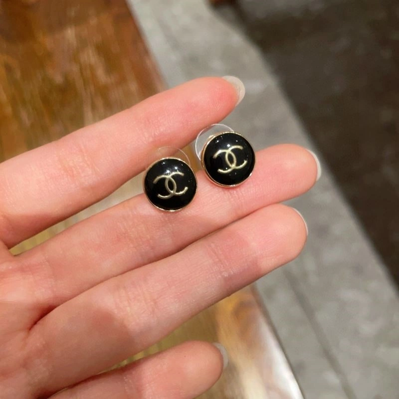 Chanel Earrings Supportive 221695