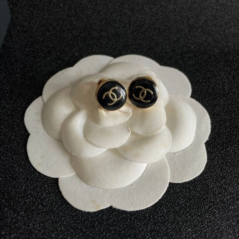 Chanel Earrings Supportive 221695
