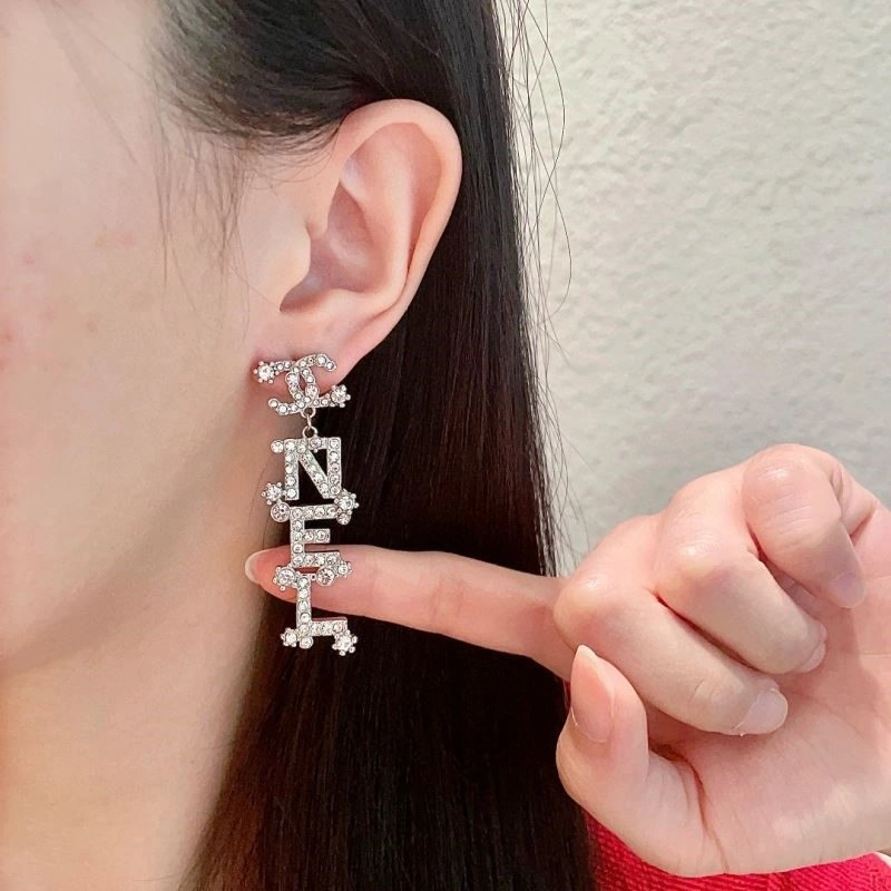 Cozy Chanel Earrings 221701