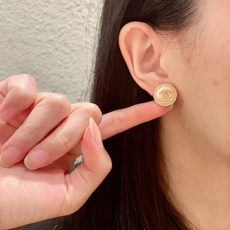 Chanel Earrings Stylish 221703