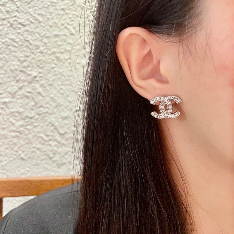 Chanel Earrings EyeCatching 221684