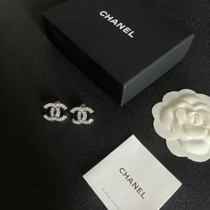 Chanel Earrings EyeCatching 221684