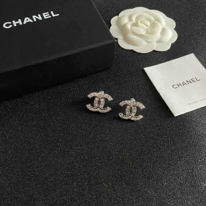 Chanel Earrings EyeCatching 221684
