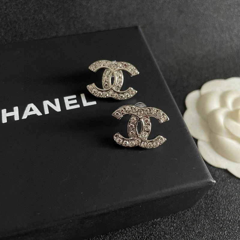 Chanel Earrings EyeCatching 221684