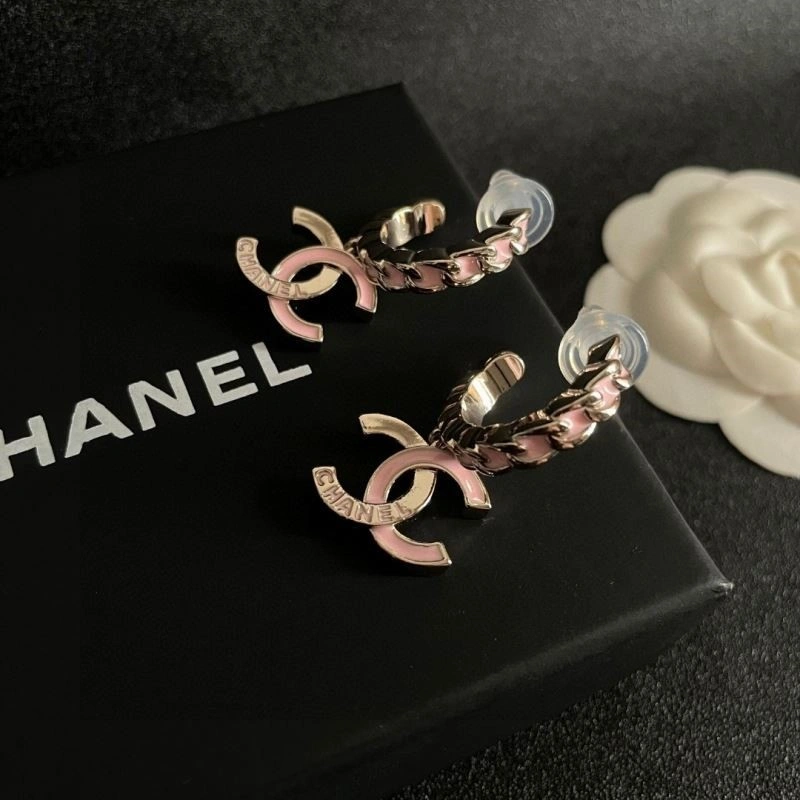 Fashionable Chanel Earrings 221672
