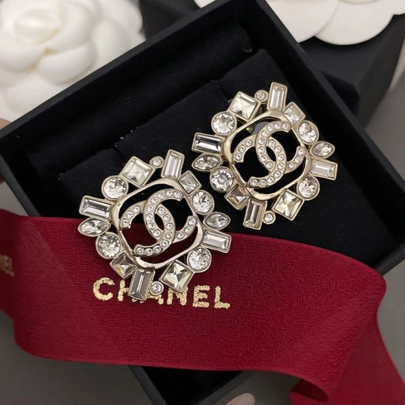 Versatile Chanel Earrings 221677