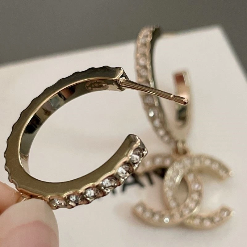 Refined Chanel Earrings 221676
